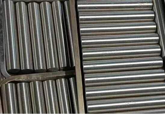 Iron-nickel fixed expansion sealing alloy