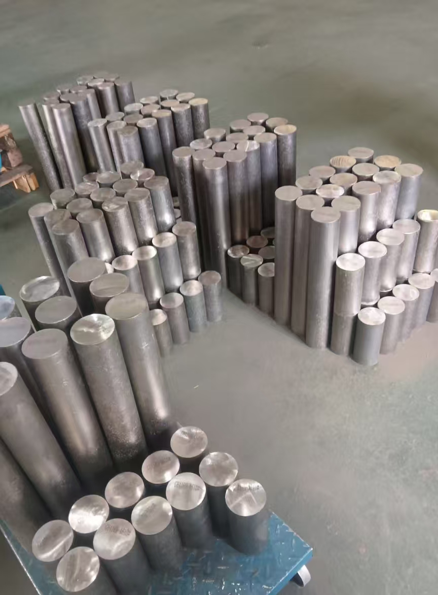 Nickel-based precipitation-strengthened superalloy